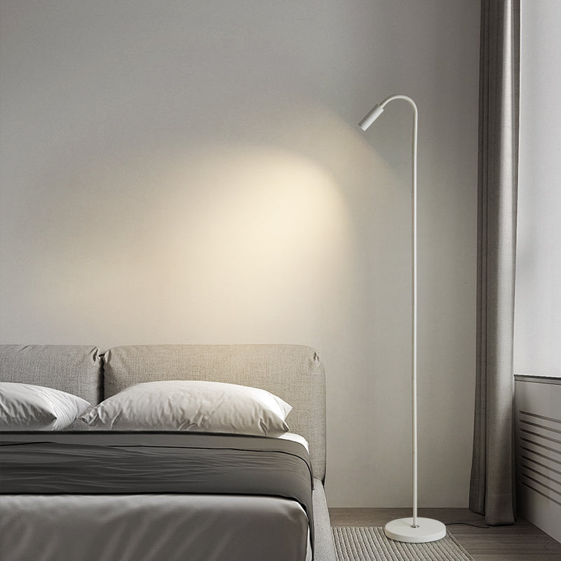 Floor lamp spotlight can be turned around