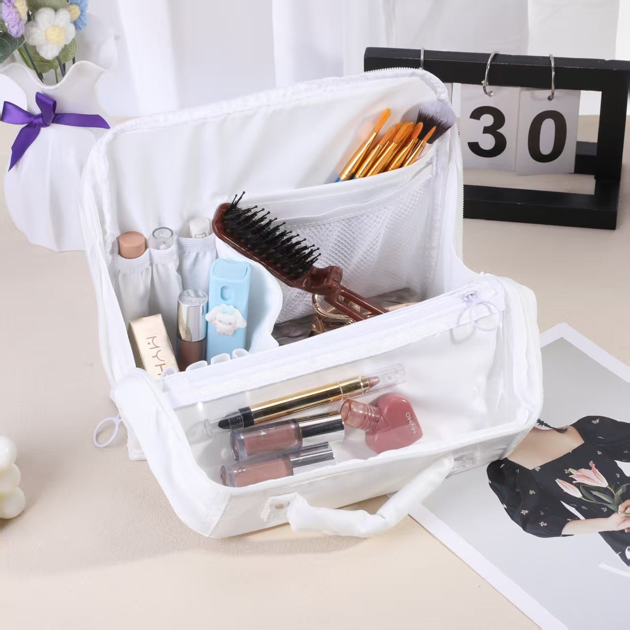 Vertical cosmetic bag partition layered toilet bag 9 * 3 * 8 inch